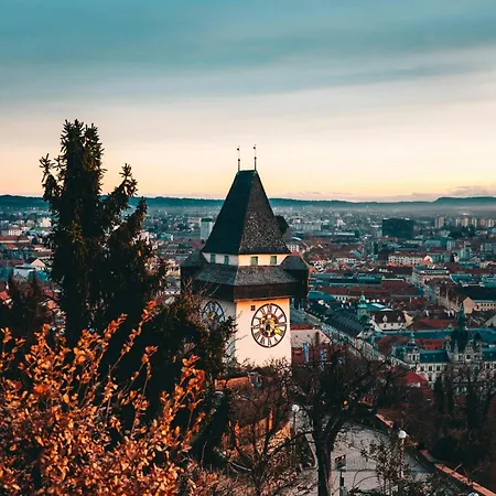 Apartment Weekends Centre - Free Parking, Pets Welcome & Walk To Old Town - - Kunsthaus