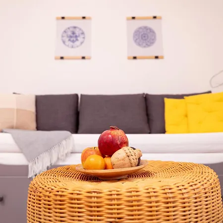 Apartment Weekends - & Cozy, Free Parking & Walk To Old Town - - Kunsthaus *