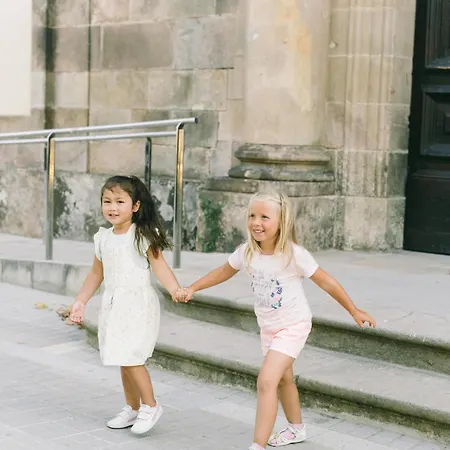 Апартаменти Weekends Centre - Free Parking, Pets Welcome & Walk To Old Town - - Kunsthaus *